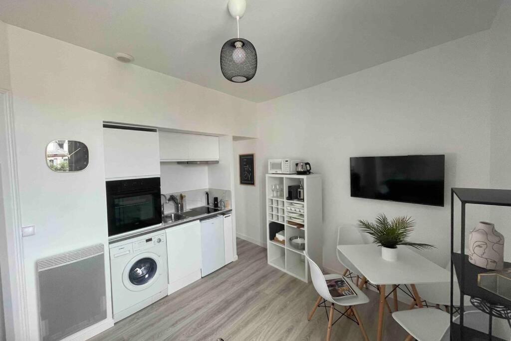 L'Oiseau Bleu Appt 2 Pieces , 150 M De La Plage Appartement Blonville-sur-Mer Buitenkant foto